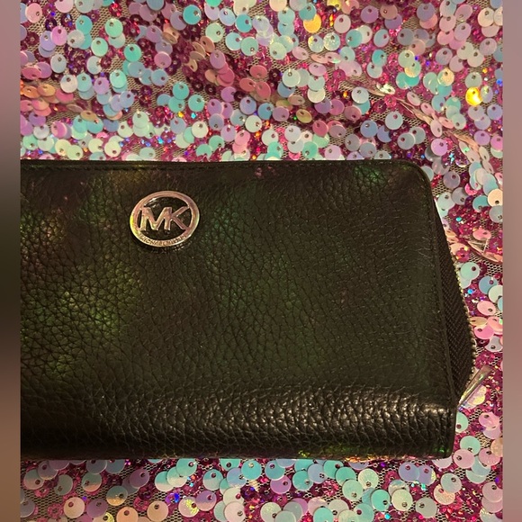 Michael Kors Black Leather Wristlet - Picture 12 of 15